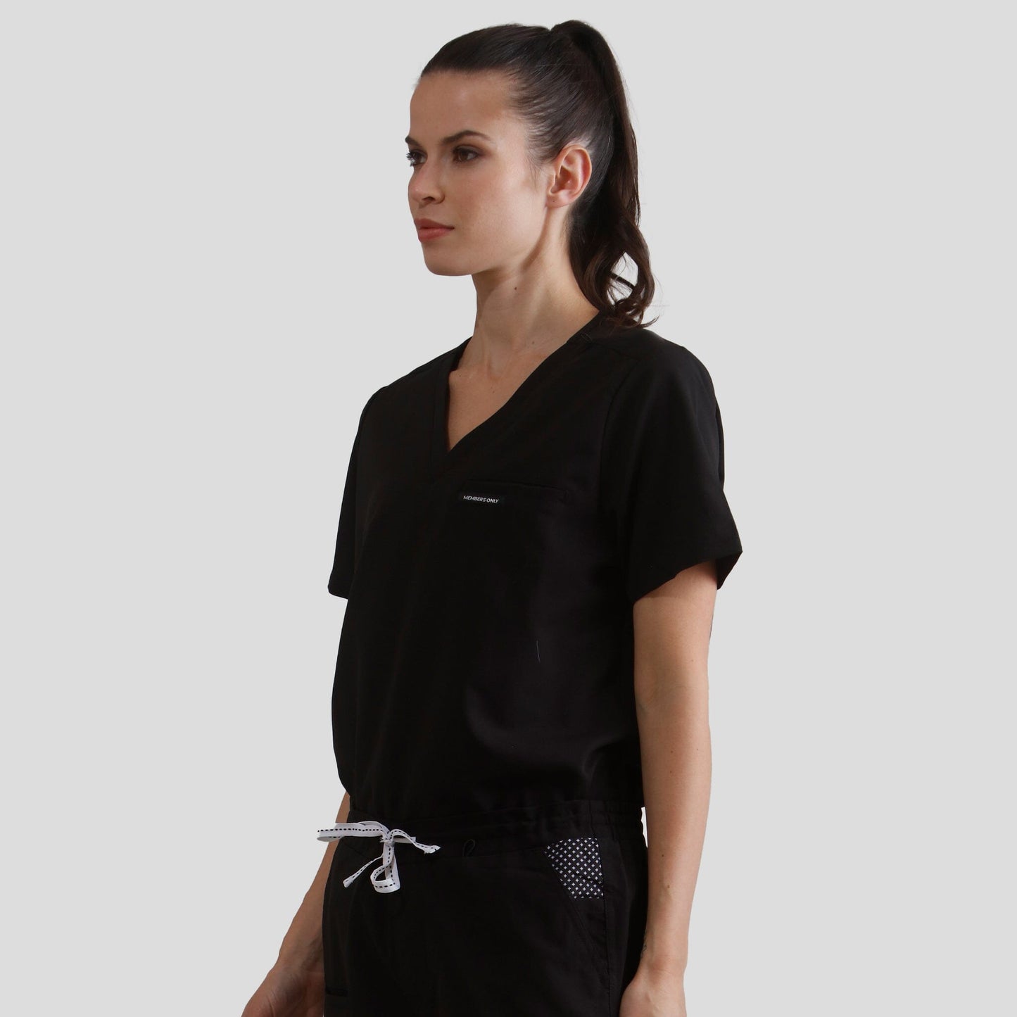 Bari 1-Pocket Scrub Top